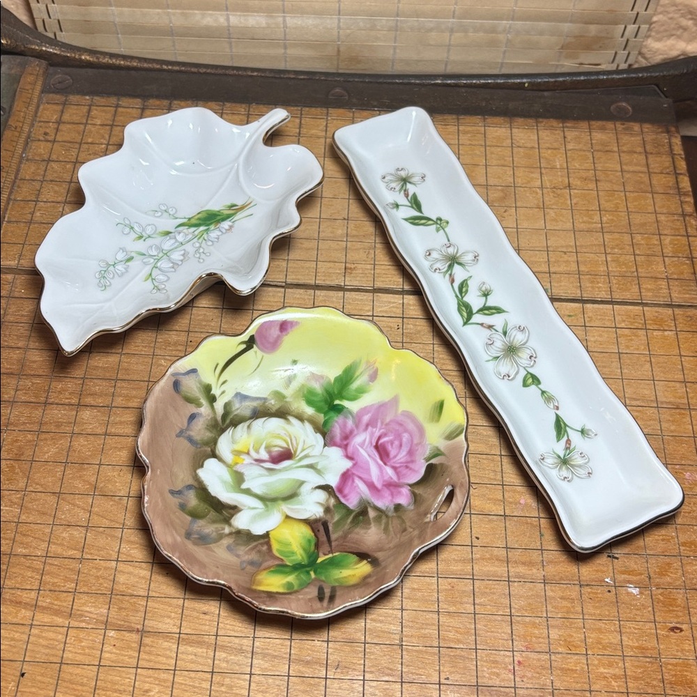 Lefton China 3 Dishes Lily of the Valley Leaf, Dogwood Tray Shape, Floral Design